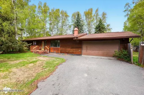 211 Pacific View Dr, Anchorage, AK 99515