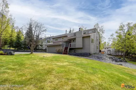 10610 Lone Tree Dr, Anchorage, AK 99507