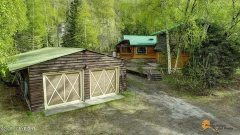 20811 Eagle River Rd, Eagle River, AK 99577