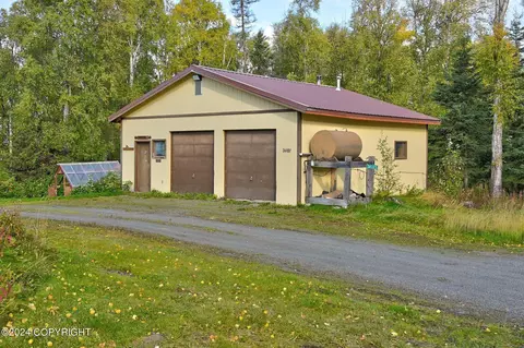 36121 Mayoni St, Soldotna, AK 99669