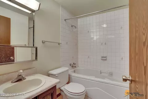 1115 N Leatherleaf Loop, Wasilla, AK 99654 photo 16