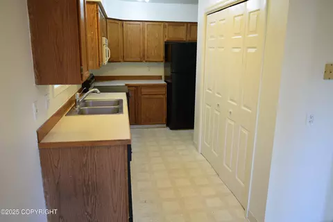 2120 E 73rd Ave, Anchorage, AK 99507 photo 9