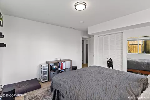 Bedroom - 437 E 14th Ave, Anchorage, AK 99501 photo 2 of 7