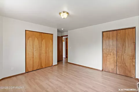 Bedroom - 437 E 14th Ave, Anchorage, AK 99501 photo 3 of 7