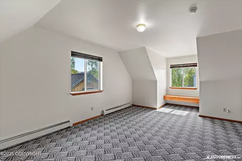 Bedroom - 437 E 14th Ave, Anchorage, AK 99501 photo 6 of 7