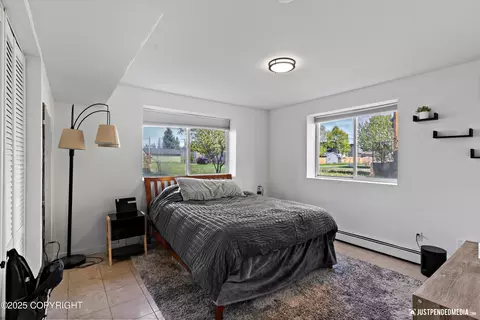Bedroom - 437 E 14th Ave, Anchorage, AK 99501 photo 1 of 7