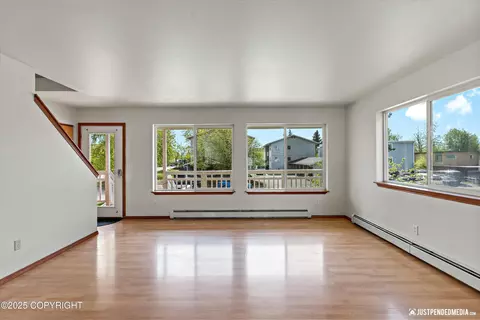 Living - 437 E 14th Ave, Anchorage, AK 99501 photo 4 of 5