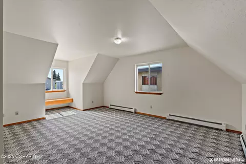 Bedroom - 437 E 14th Ave, Anchorage, AK 99501 photo 4 of 7