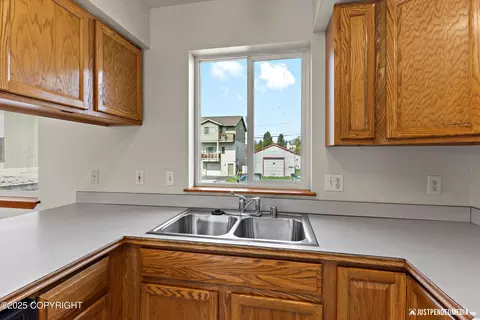 Kitchen - 437 E 14th Ave, Anchorage, AK 99501 photo 6 of 7