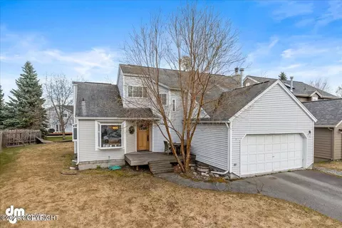 10613 Washington Cir, Anchorage, AK 99515