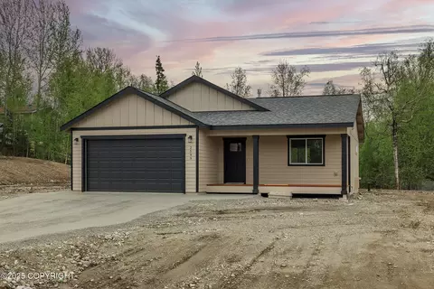 2599 N Cottage Hill Dr, Palmer, AK 99645