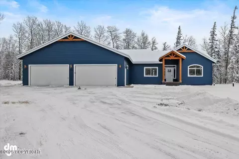 8527 Eagle View Cir, Palmer, AK 99645