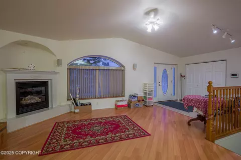 Living - 8330 E 5th Ave, Anchorage, AK 99504 photo 2 of 3