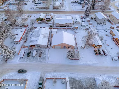 View/Area - 8330 E 5th Ave, Anchorage, AK 99504 photo 2 of 6