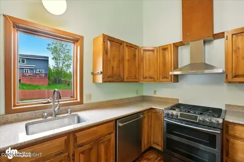 Kitchen - 19254 Adak Cir, Eagle River, AK 99577 photo 3 of 5