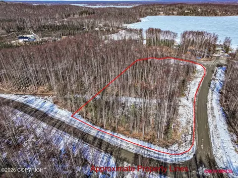 15302 W Ginger Cir, Big Lake, AK 99652