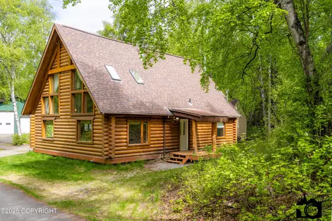601 W Gail Dr, Wasilla, AK 99654