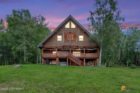 33577 S Bowersox Pl, Talkeetna, AK 99676