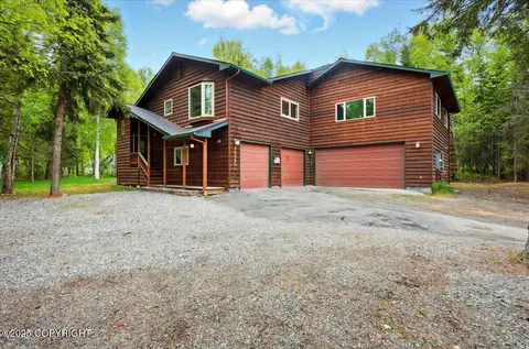 22309 Knik Vista St, Chugiak, AK 99567