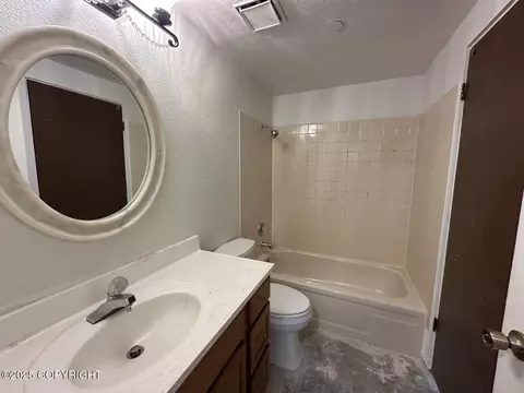 Bath - 1210 E 16th Ave # 3, Anchorage, AK 99501 photo 3 of 3