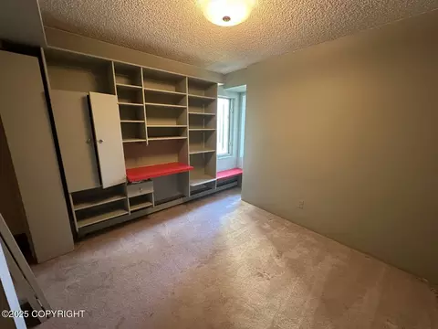Bedroom - 1210 E 16th Ave # 3, Anchorage, AK 99501 photo 3 of 4