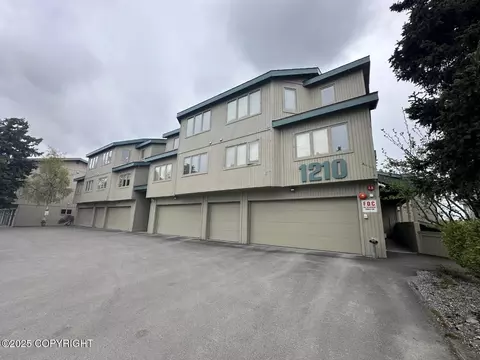 1210 E 16th Ave # 3, Anchorage, AK 99501