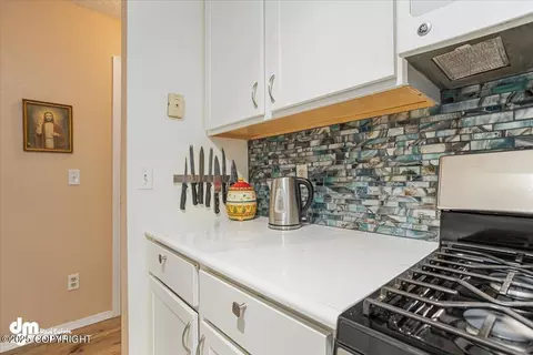 Kitchen - 1920 E 56th Ave, Anchorage, AK 99507 photo 8 of 8