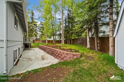 Exterior - 19511 Marble Cir, Eagle River, AK 99577 photo 13 of 18