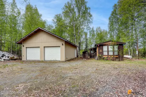 11812 Florence Dr, Willow, AK 99688