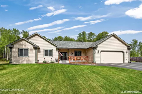 3665 N Fortune Cir, Wasilla, AK 99654