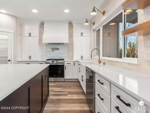 1459 N Utopia View Cir, Wasilla, AK 99623