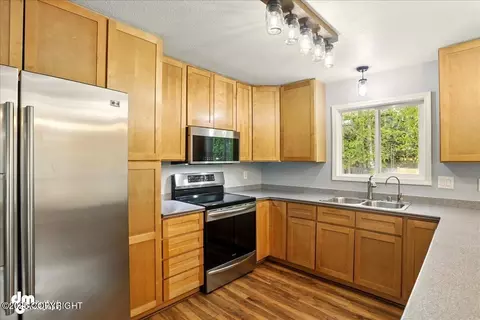 Kitchen - 9033 W Parkview Terrace Loop, Eagle River, AK 99577 photo 1 of 1