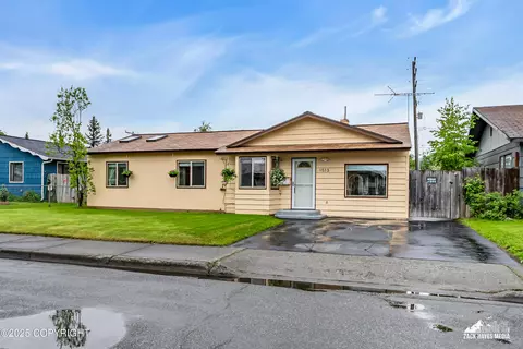 1513 Primrose St, Anchorage, AK 99508