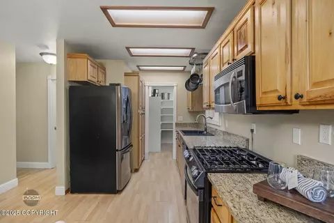 Kitchen - 9224 Geese Cir, Eagle River, AK 99577 photo 2 of 3