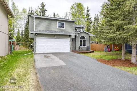 9224 Geese Cir, Eagle River, AK 99577