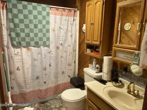 Bath - 1906 Hamilton Dr, Craig, AK 99921 photo 1 of 1