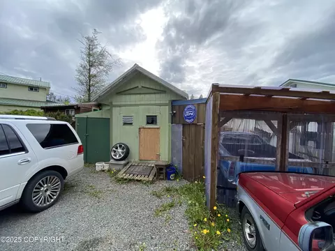 Exterior - 1906 Hamilton Dr, Craig, AK 99921 photo 5 of 9
