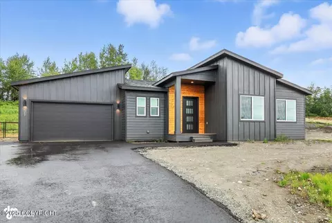 2369 S Skyward View Cir, Palmer, AK 99645