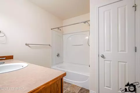 6510 Whispering Loop # B, Anchorage, AK 99504 photo 23