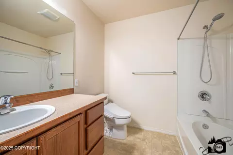 6510 Whispering Loop # B, Anchorage, AK 99504 photo 15