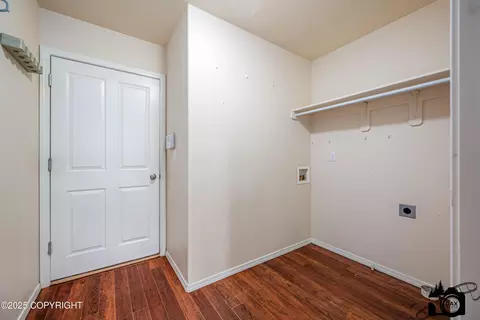 6510 Whispering Loop # B, Anchorage, AK 99504 photo 11