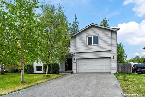 1130 W Granville St, Palmer, AK 99645