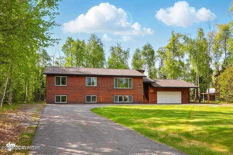 6940 W Gruening Pl, Wasilla, AK 99654