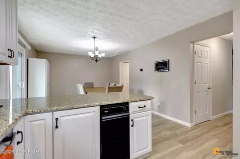 8980 Rendon Dr, Anchorage, AK 99507 photo 8
