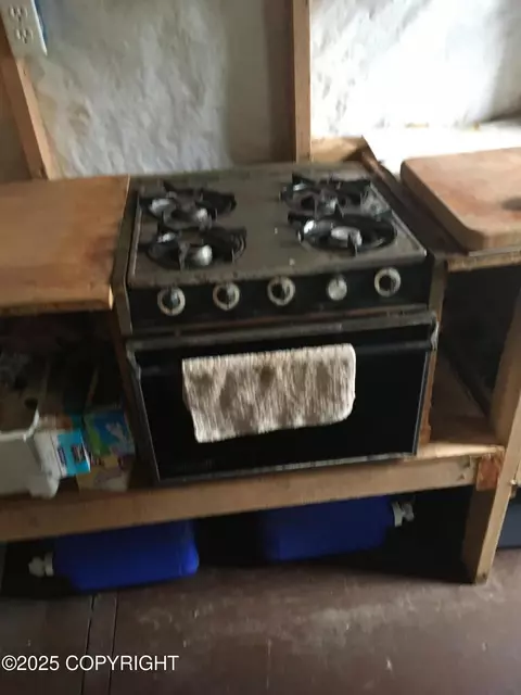 Kitchen - L3b3 Eastern Passage, Wrangell, AK 99929 photo 2 of 4