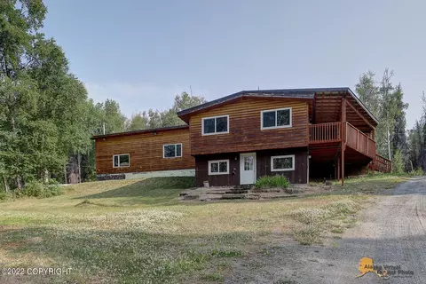 8301 W Lost Valley Rd, Wasilla, AK 99623