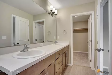 Bath - 1633 E Hidden Ranch Loop, Palmer, AK 99645 photo 2 of 4