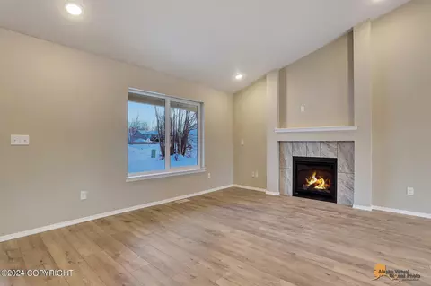 Living - 1633 E Hidden Ranch Loop, Palmer, AK 99645 photo 3 of 5