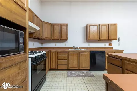 Kitchen - 6832 Cape Lisburne Loop, Anchorage, AK 99504 photo 2 of 3