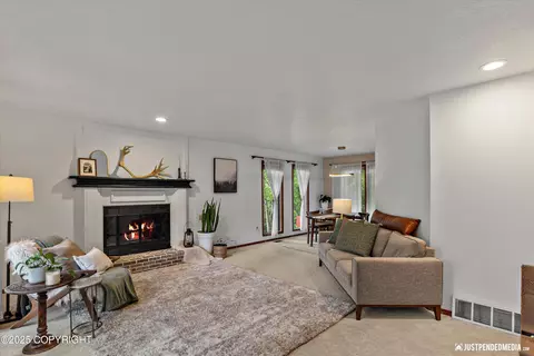 Living - 10510 Constitution Cir, Eagle River, AK 99577 photo 1 of 2